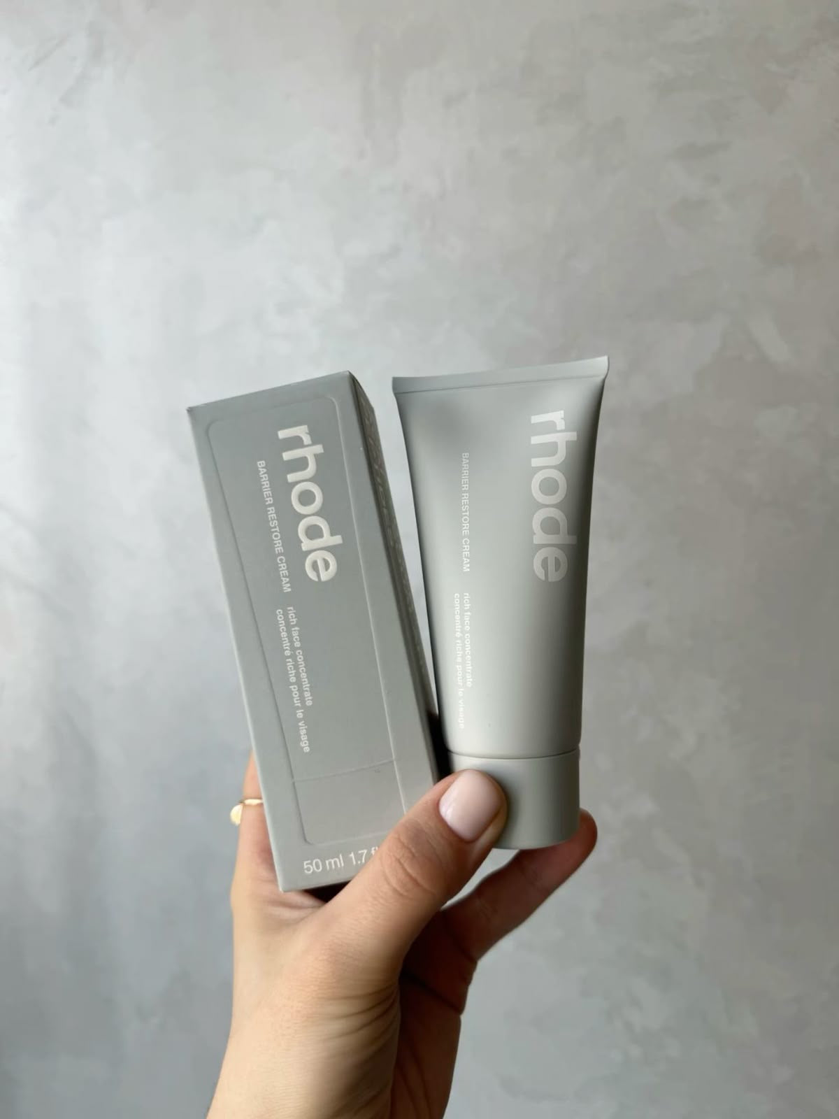 Hailey Bieber Rhode - Barrier Restore Cream