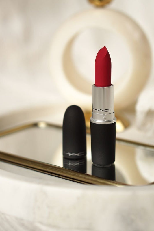 M•A•C Cosmetics Powder Kiss Matt Lippenstift